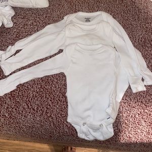 New born long sleeve onesie